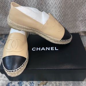 CHANEL Espadrilles